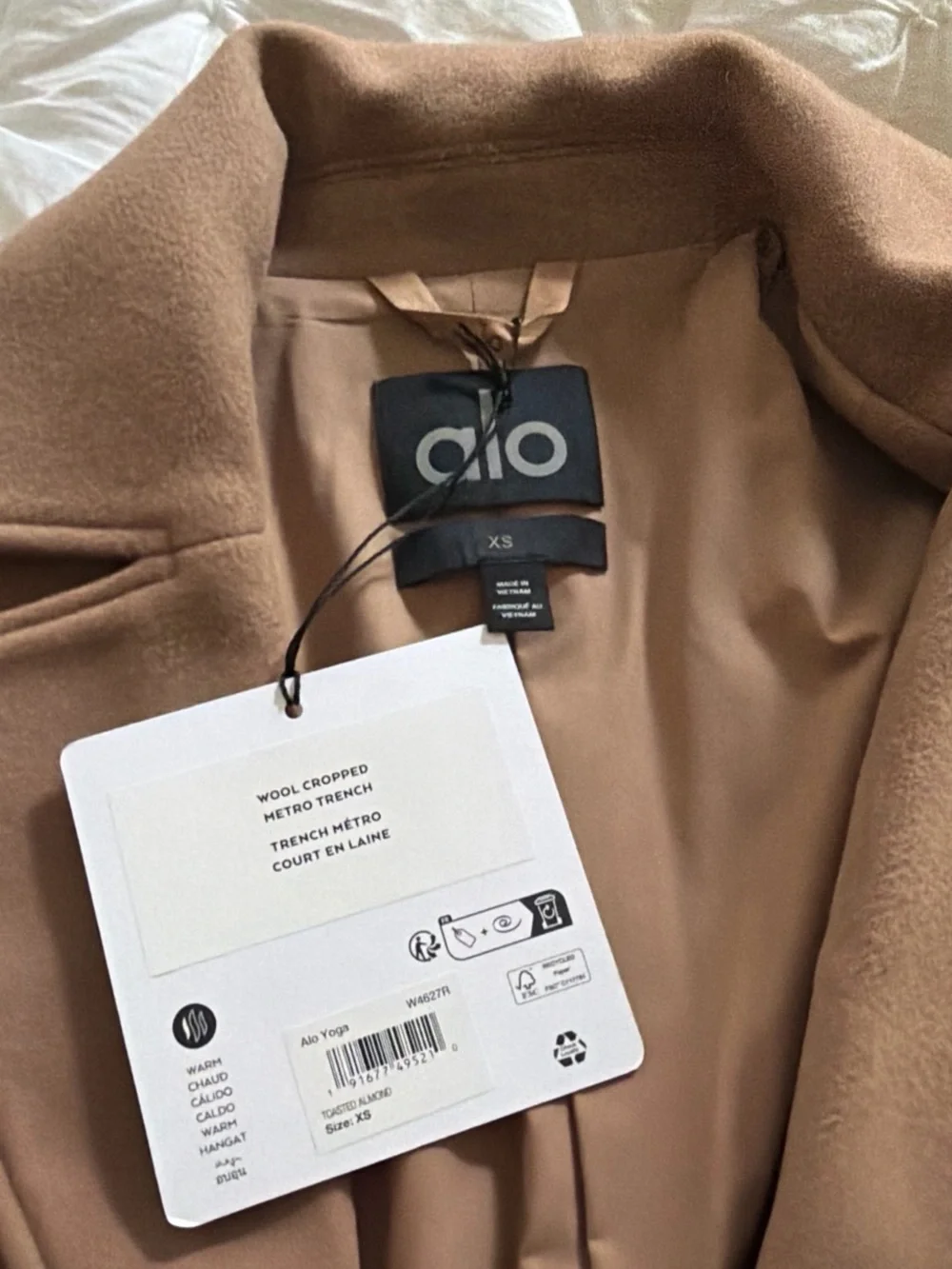 ALO Yoga cropped brown